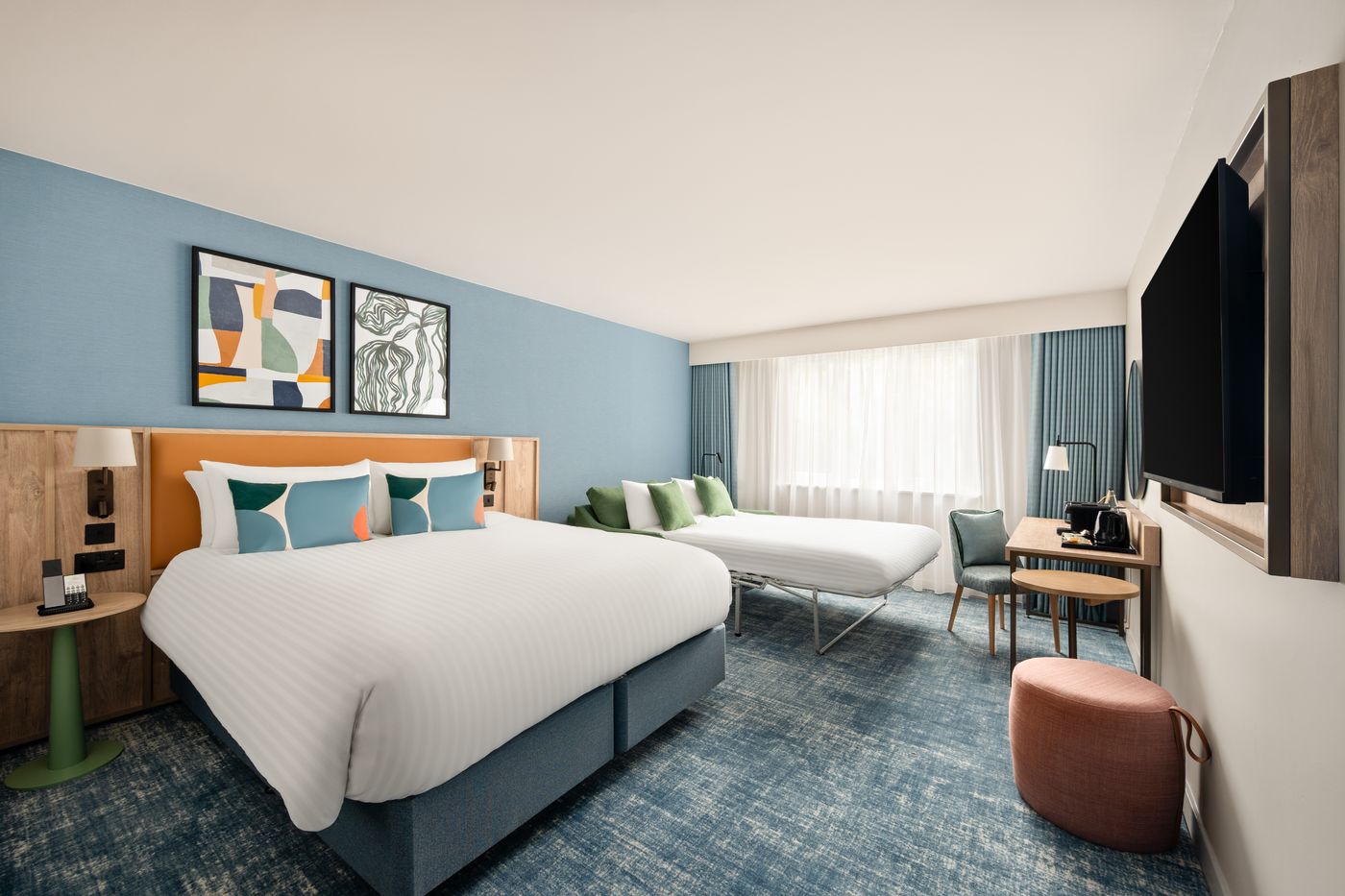 Hospitality & Leisure